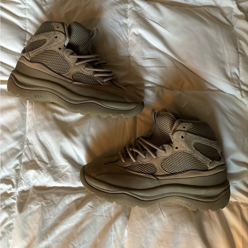 Yeezy desert boots “Sand”